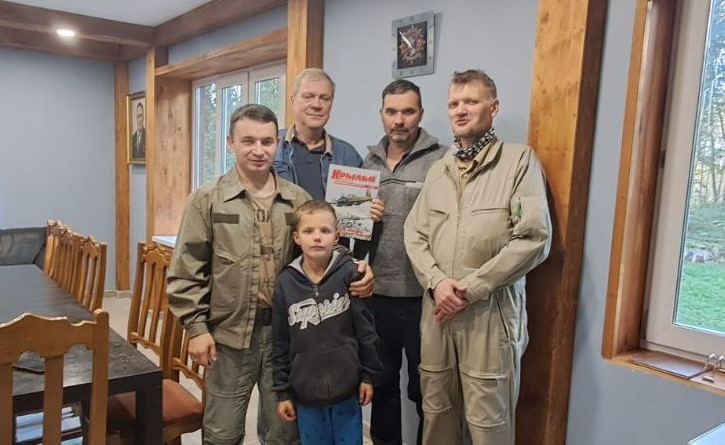 -5353061334826221783_121.jpg -5353061334826221783_121.jpg